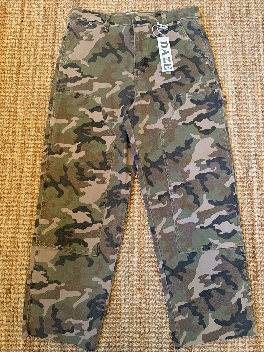 Camo Wide-Leg Women's Jeans - Green - Picture 3 of 7